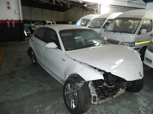 Damaged bmw 1 series sale